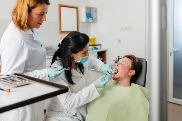 Best Emergency Treatment for Toothache in Decorah, IA